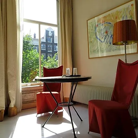 Casa Luna Bed & Breakfast 3*