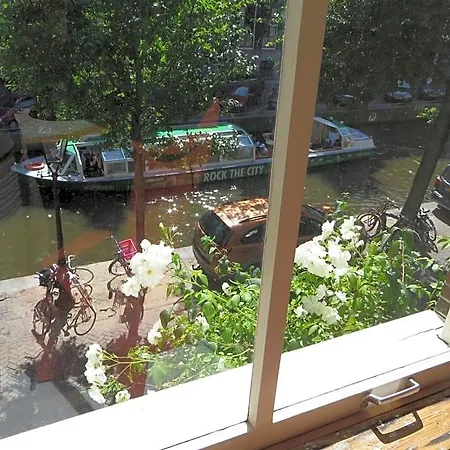 Casa Luna Bed & Breakfast 3*