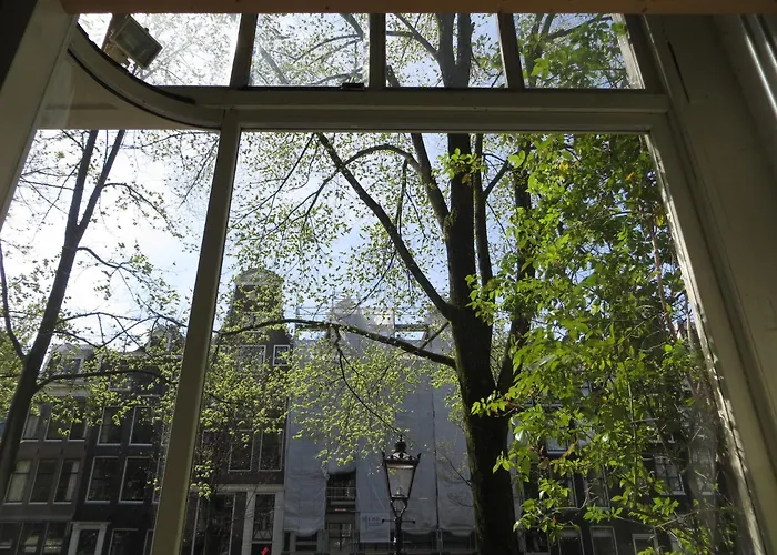 Casa Luna Couette-café 3*